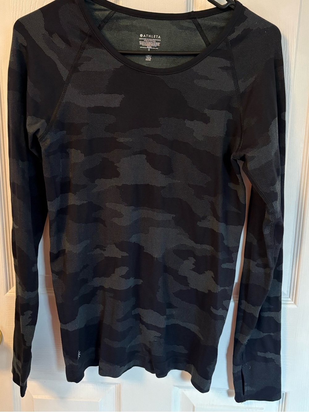 Athleta Black Grey Camo Long Sleeve Top